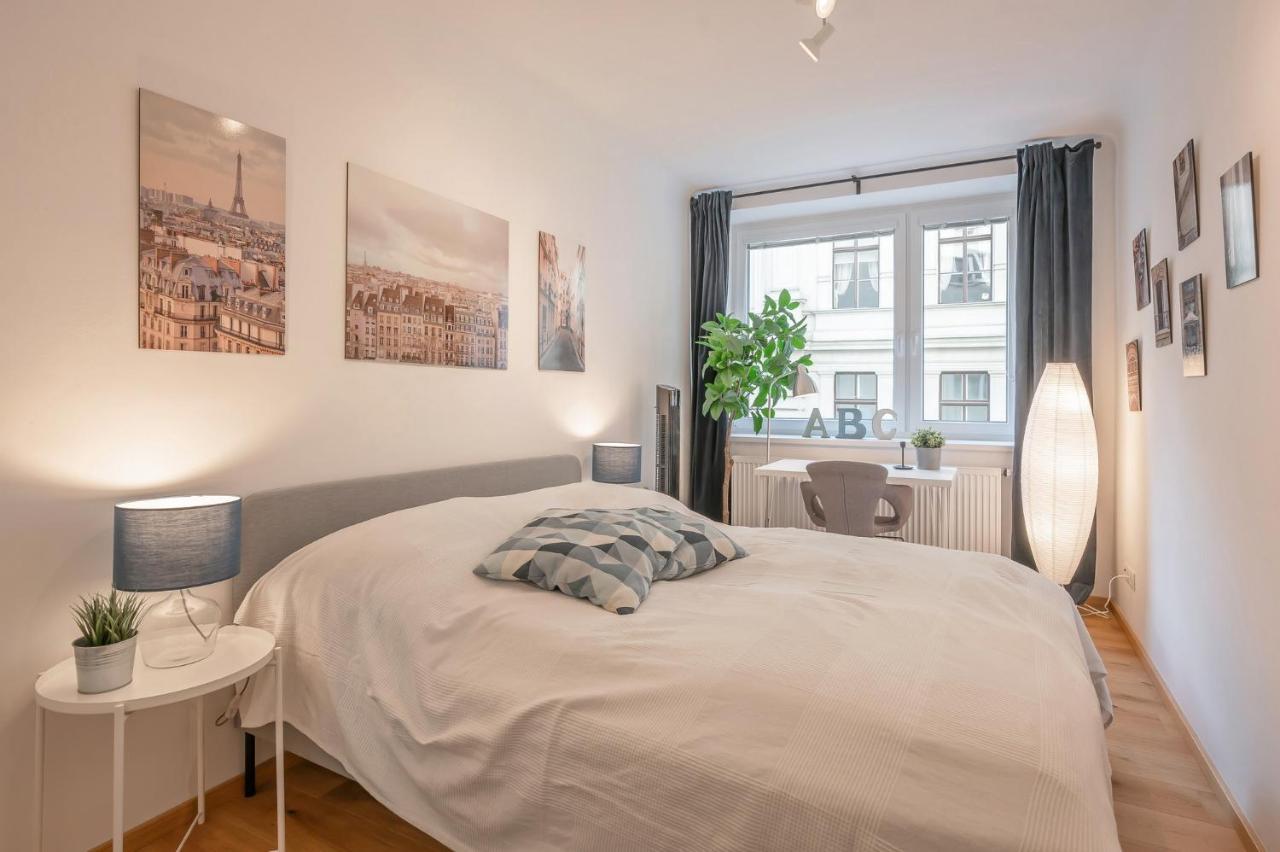 Modern City Center Apartment Wien Eksteriør billede